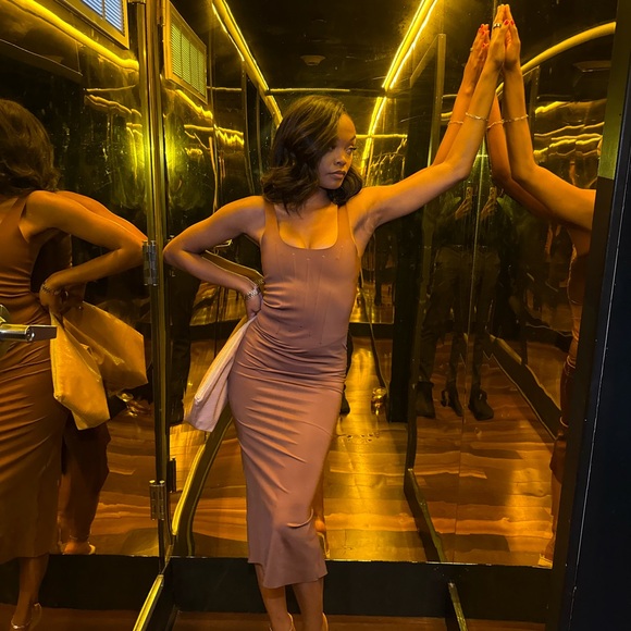 Zara Brown Midi Dress - Picture 3 of 3